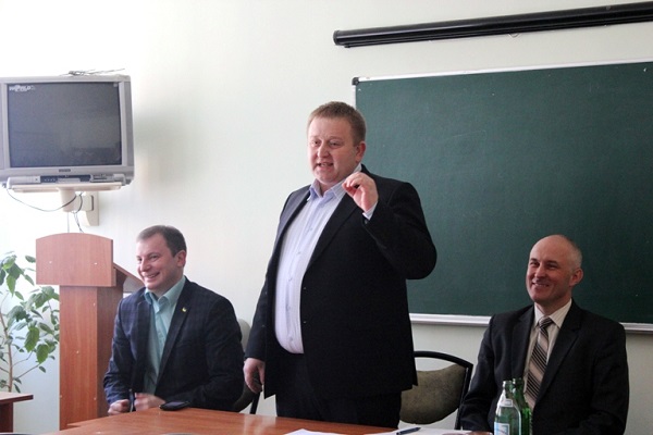 Народний депутат України вимагає перевірити чиновника із Тернопільської ОДА