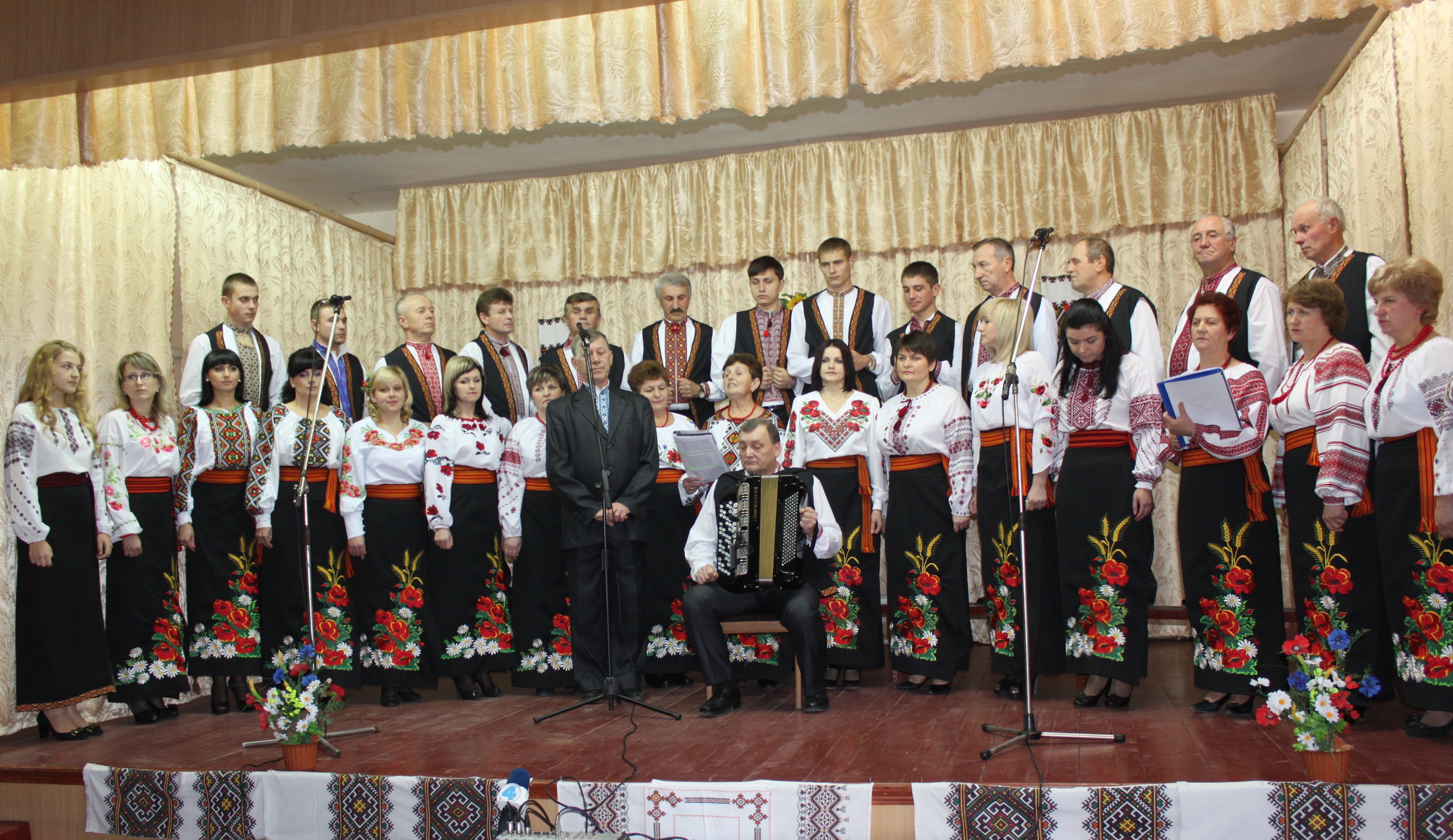 Народний аматорський хор зі Шляхтинців відзначив ювілей (ВІДЕО)